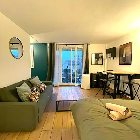 Meuble Metro 12 Apartment Aubervilliers