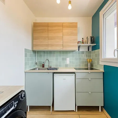 Apartment Meuble Metro 12